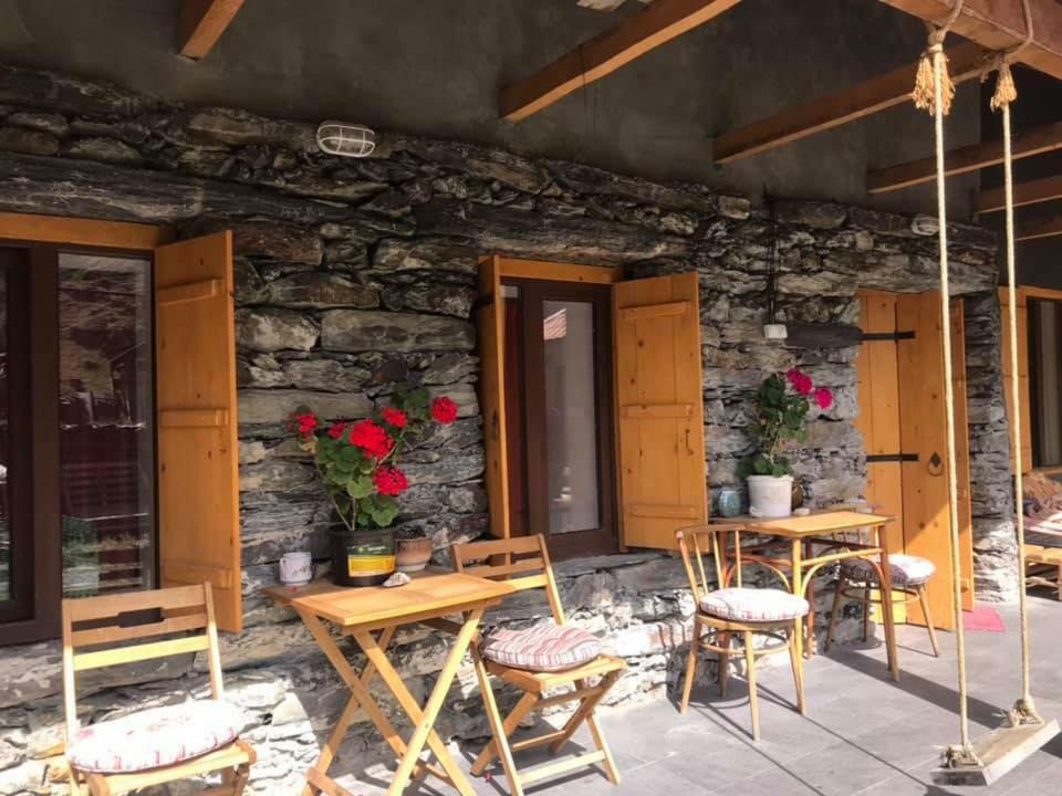 Sno House In Kazbeg Otel Dış mekan fotoğraf